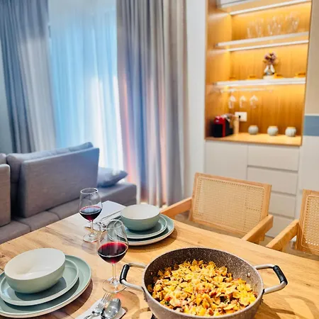 Egiana's Apartment- Inspired By The Sea 아파트