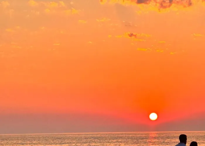 Egiana's Apartment- Inspired By The Sea ゴーレム